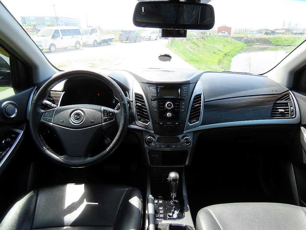 Ssangyong Korando - Vista 9