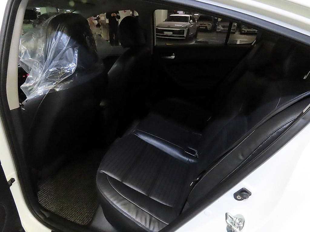 KIA K3 - Vista 7