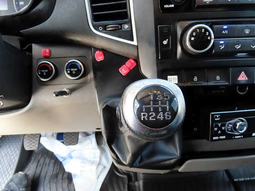 HYUNDAI Solati 2016 - Importación desde Corea - HF Imports Iquique - Foto 13