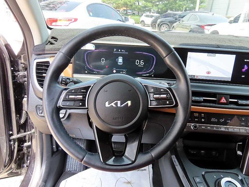 KIA Seltos - Vista 8