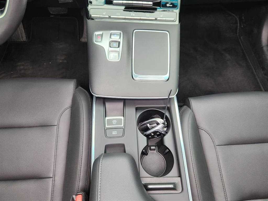 HYUNDAI Grandeur - Vista 8