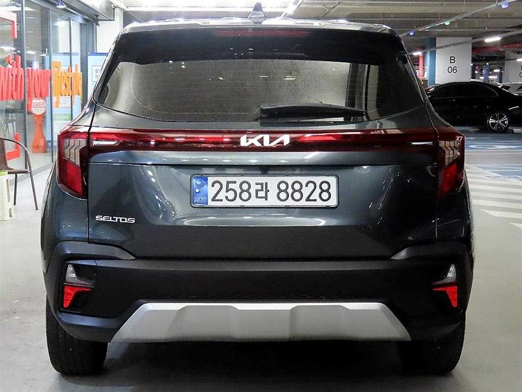 KIA Seltos - Vista 2