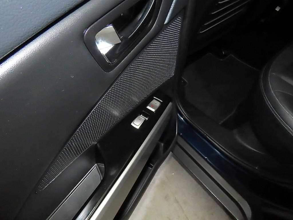 Ssangyong Tivoli 2016 Azul - Importación desde Corea - HF Imports Iquique - Foto 17