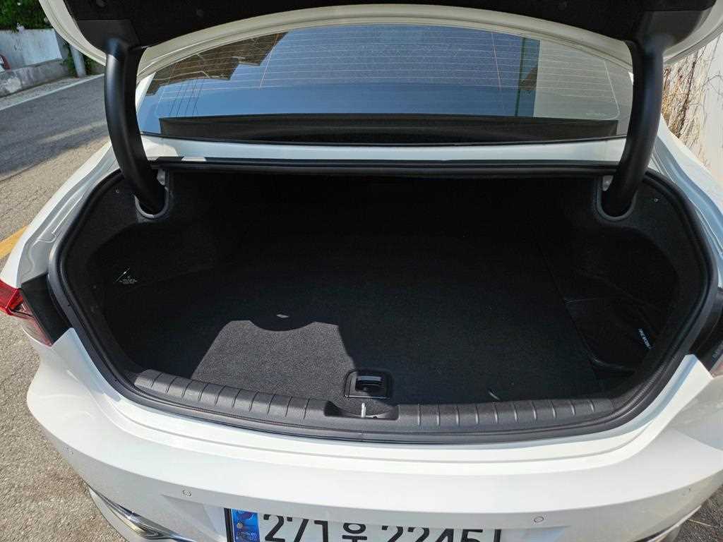 HYUNDAI Grandeur 2022 Blanco - Importación desde Corea - HF Imports Iquique - Foto 18
