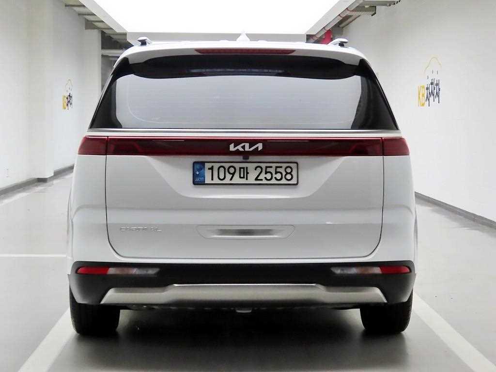 KIA Carnival - Vista 3