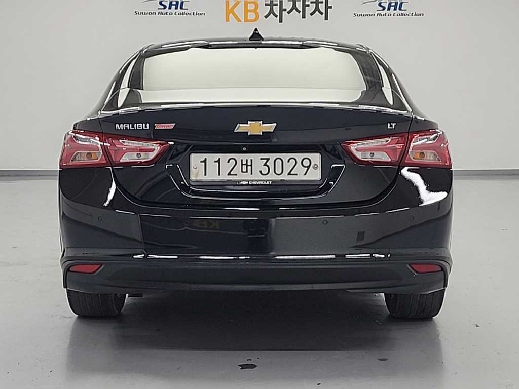 Chevrolet Malibu - Vista 3