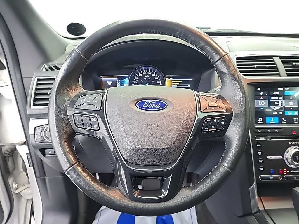 Ford Explorer - Vista 9