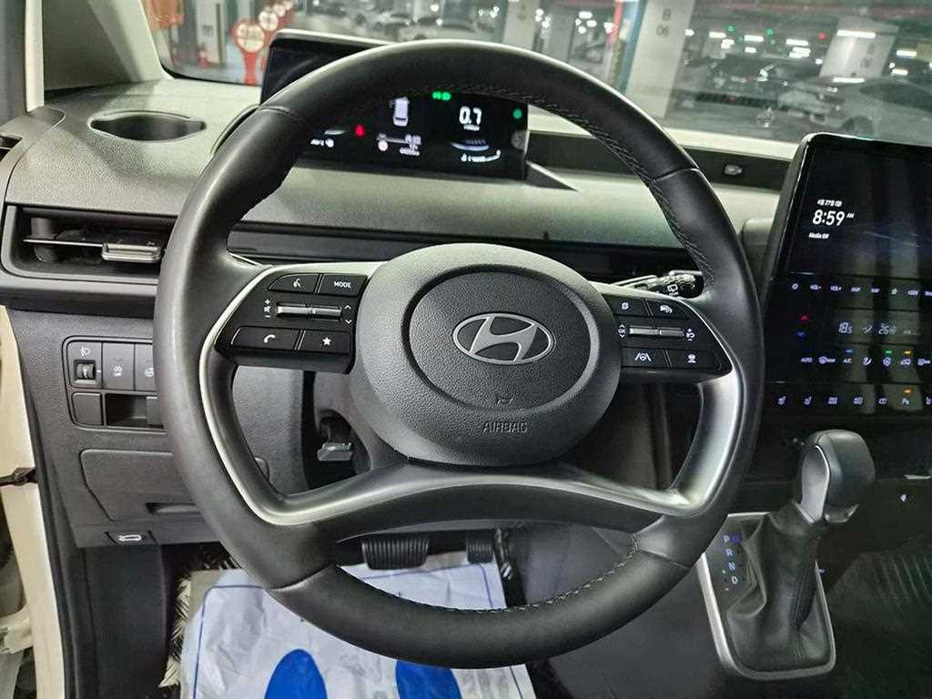 HYUNDAI Staria - Vista 8