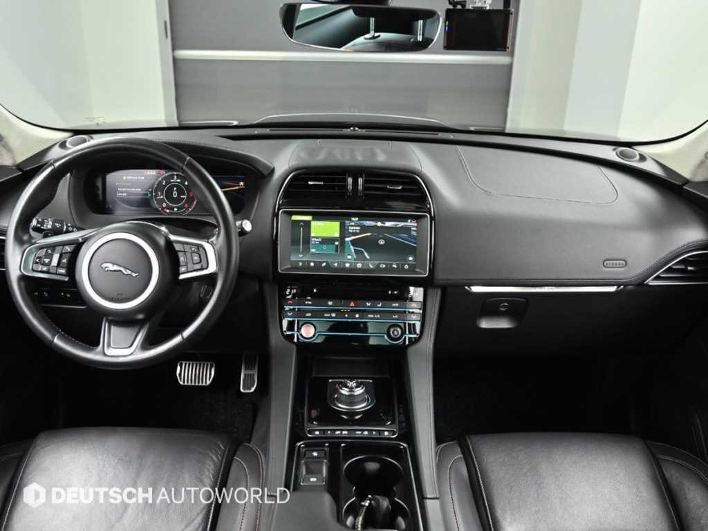 Jaguar F-PACE - Vista 7
