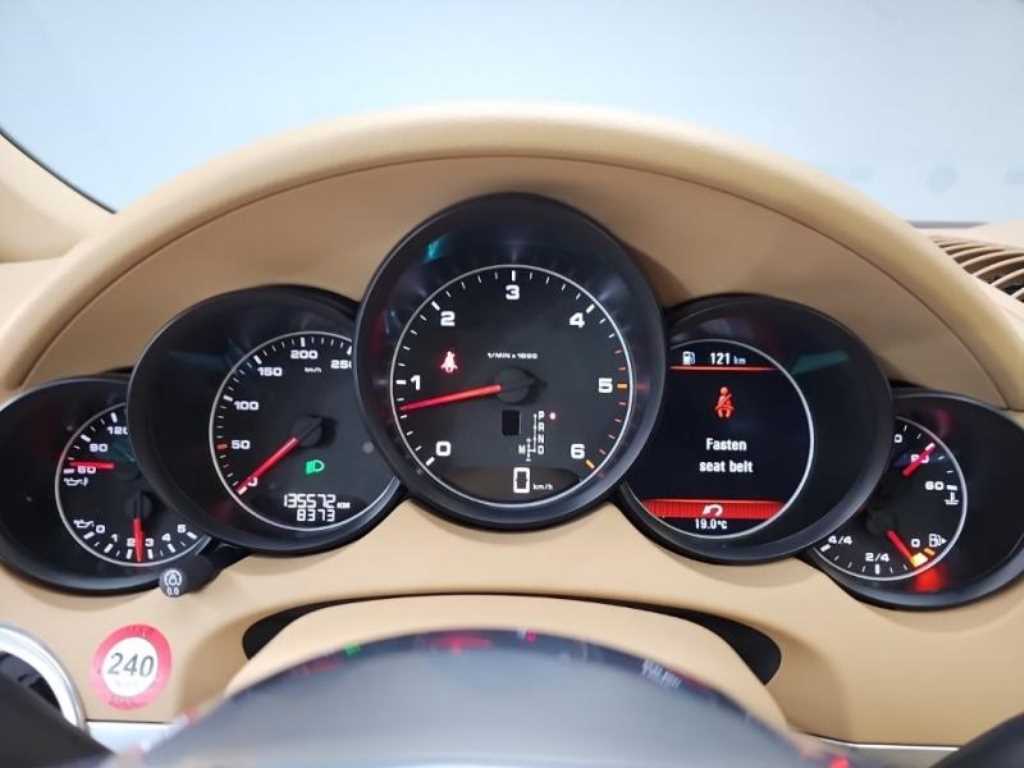 Porsche Cayenne - Vista 6