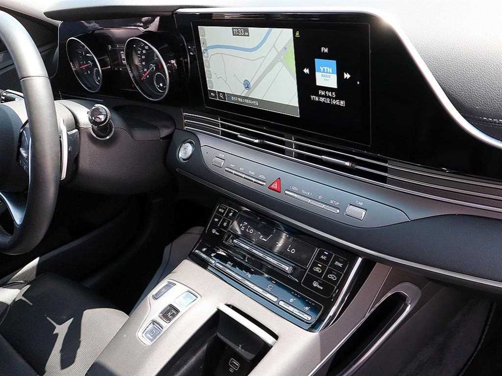 HYUNDAI Grandeur - Vista 11