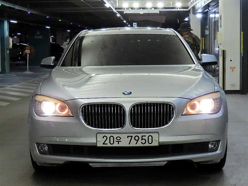 BMW 7 Series - Vista 2