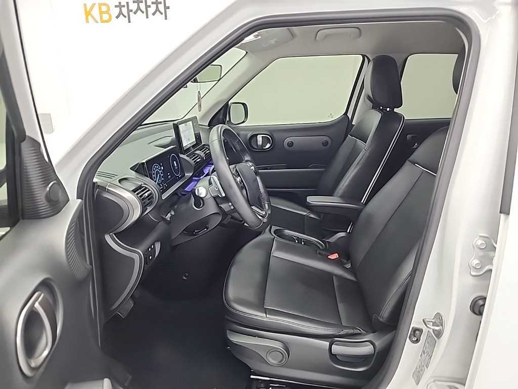 HYUNDAI Casper - Vista 11