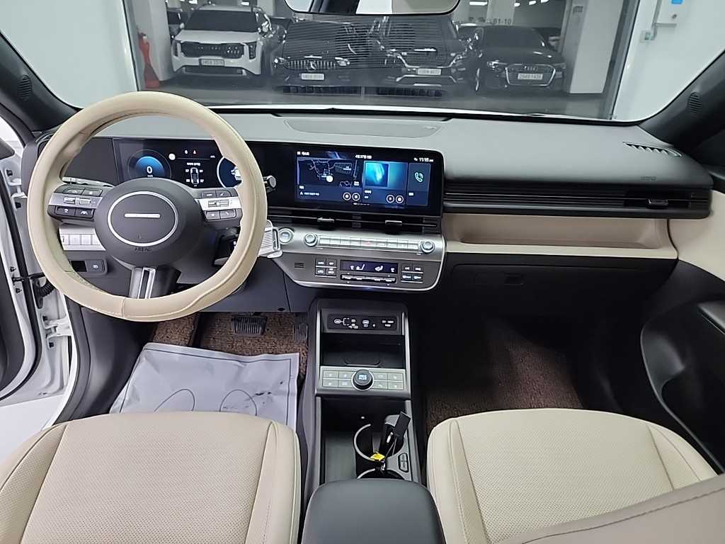 HYUNDAI Kona - Vista 7