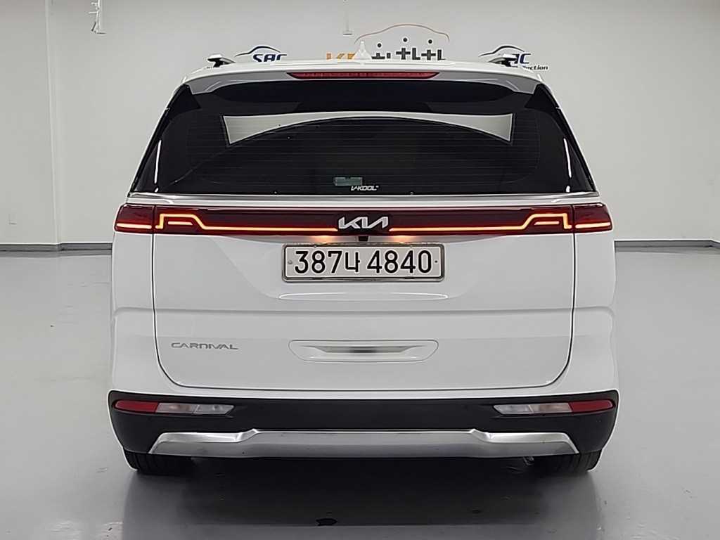 KIA Carnival - Vista 3