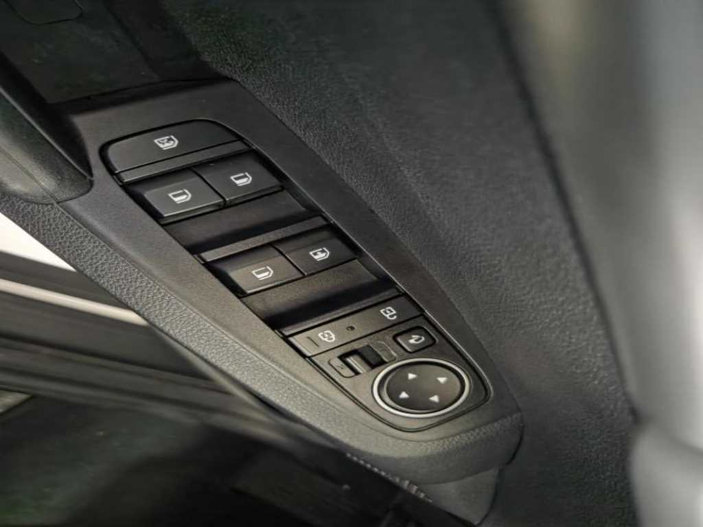 KIA Seltos - Vista 6