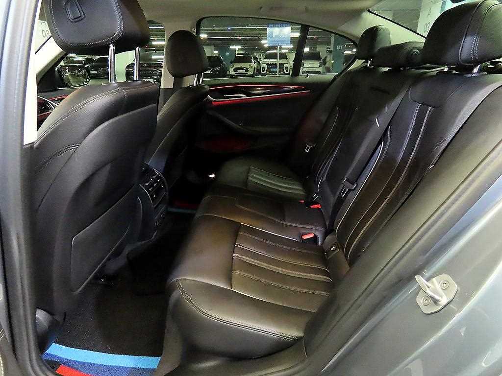 BMW 5 Series - Vista 7
