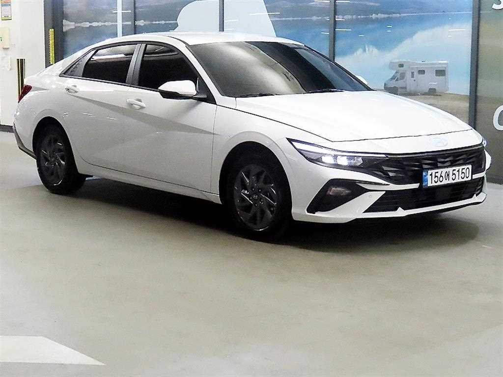 HYUNDAI Avante 2026 Blanco - Importación desde Corea - HF Imports Iquique - Foto 1