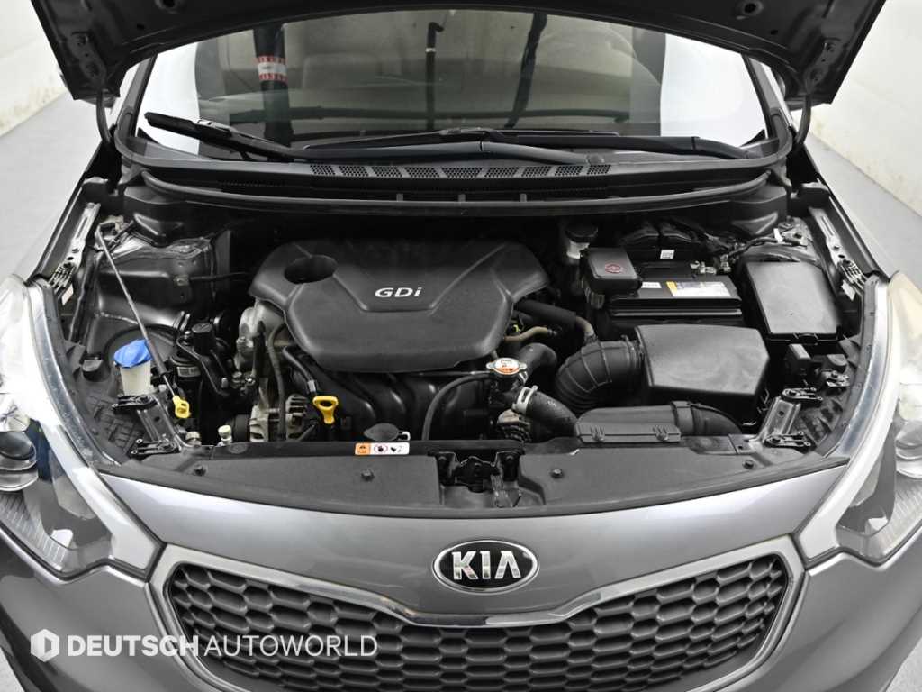 KIA K3 - Vista 6
