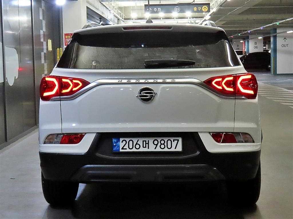 Ssangyong Korando - Vista 5