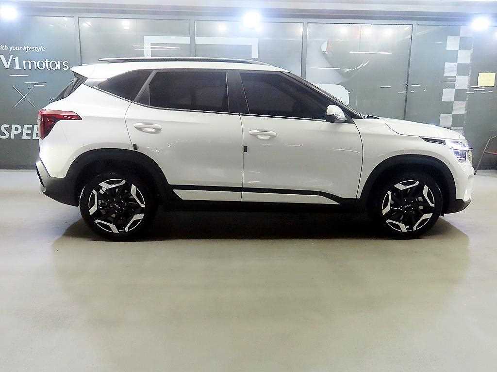 KIA Seltos - Vista 3