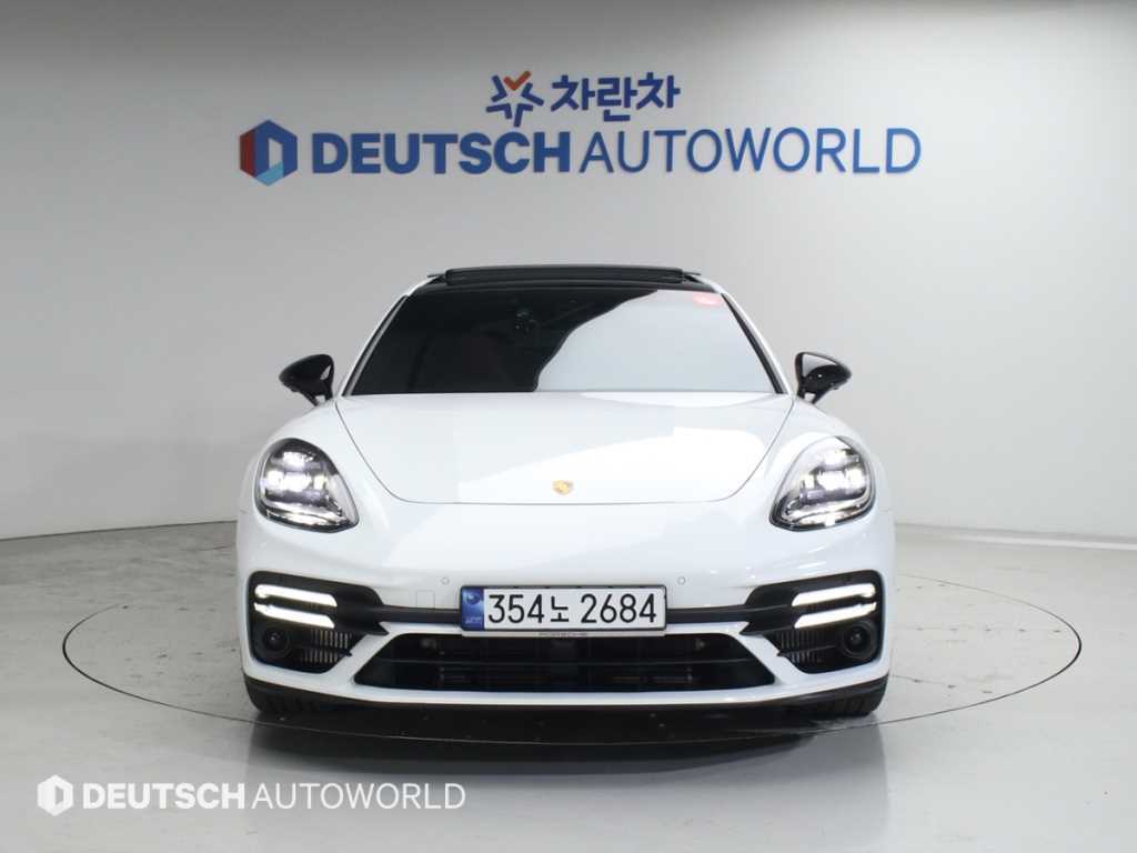 Porsche Panamera - Vista 3