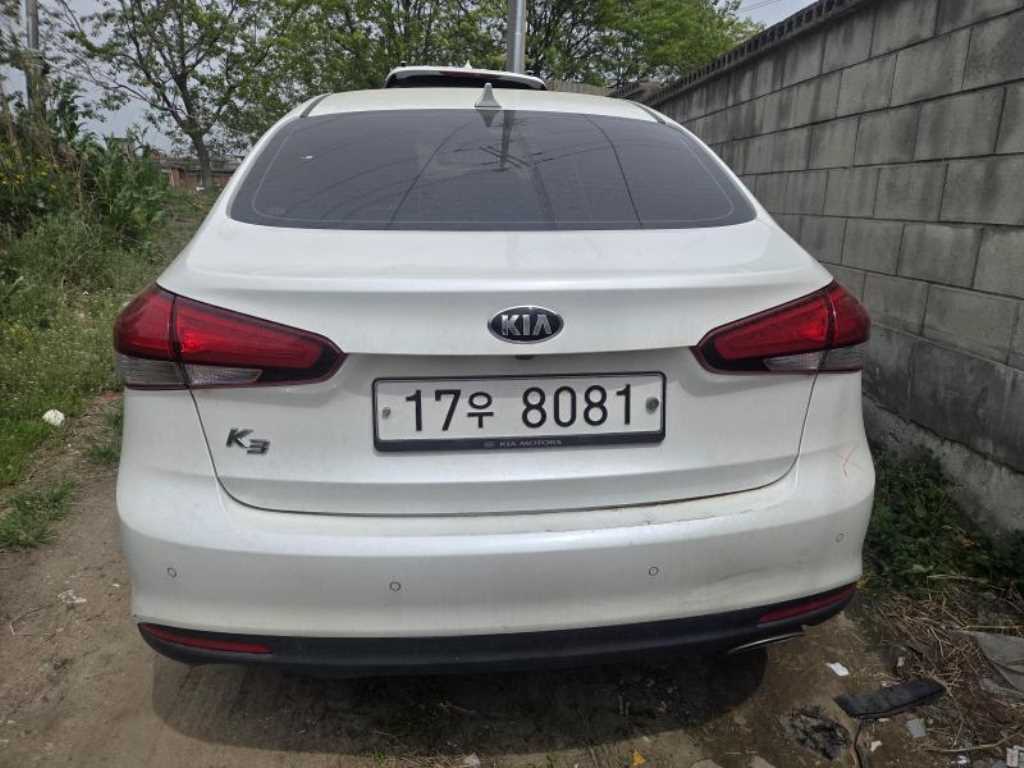 KIA K3 - Vista 3