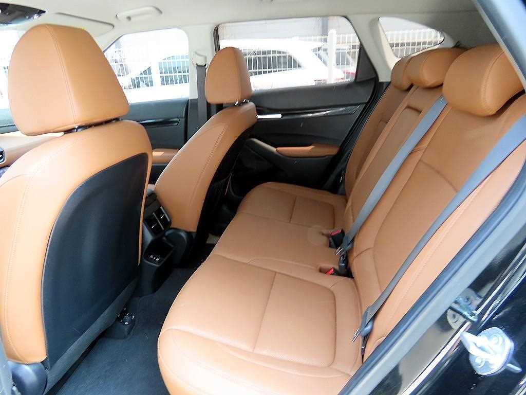 KIA Seltos - Vista 6