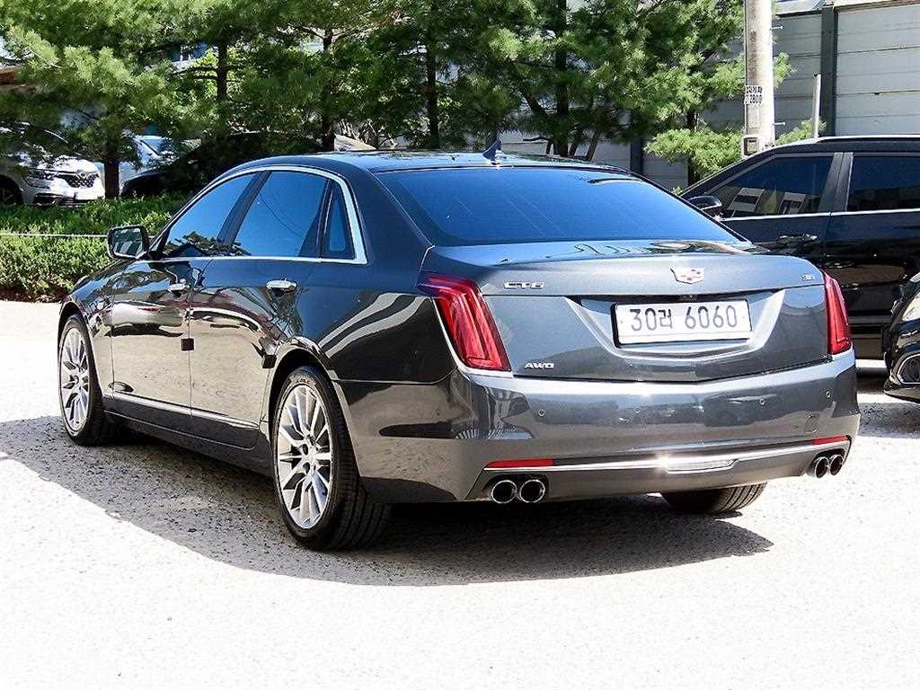 Cadillac CT6 - Vista 3