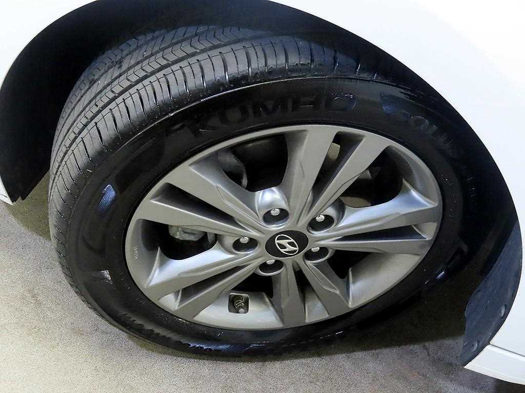 HYUNDAI Avante 2017 Blanco - Importación desde Corea - HF Imports Iquique - Foto 20