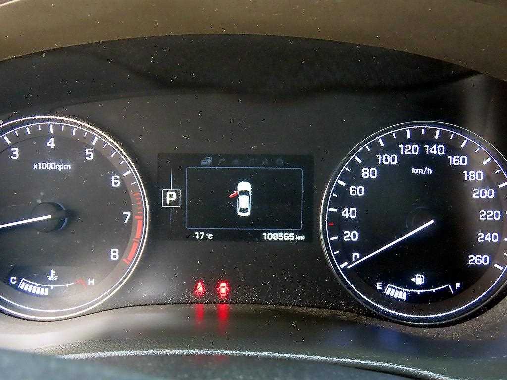 HYUNDAI Genesis - Vista 9