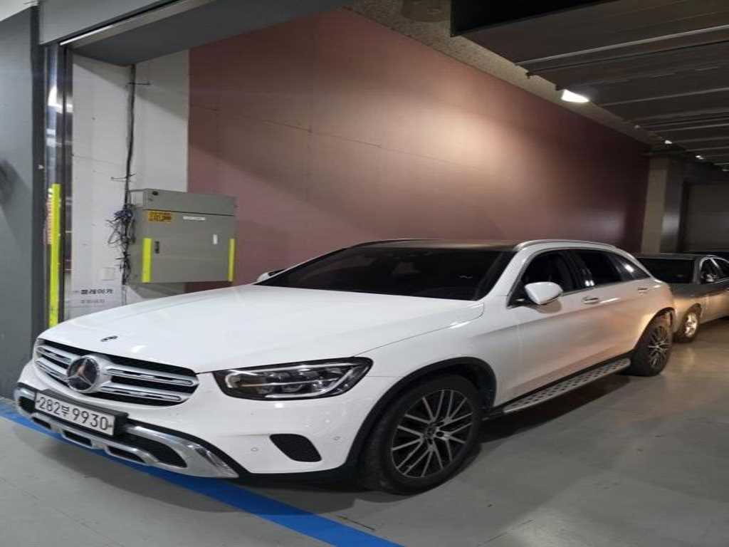Mercedes Benz GLC Class - Vista 2