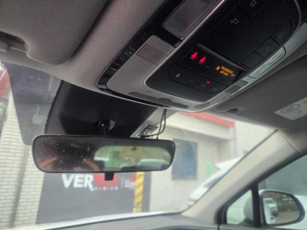 HYUNDAI Santa Fe - Vista 5