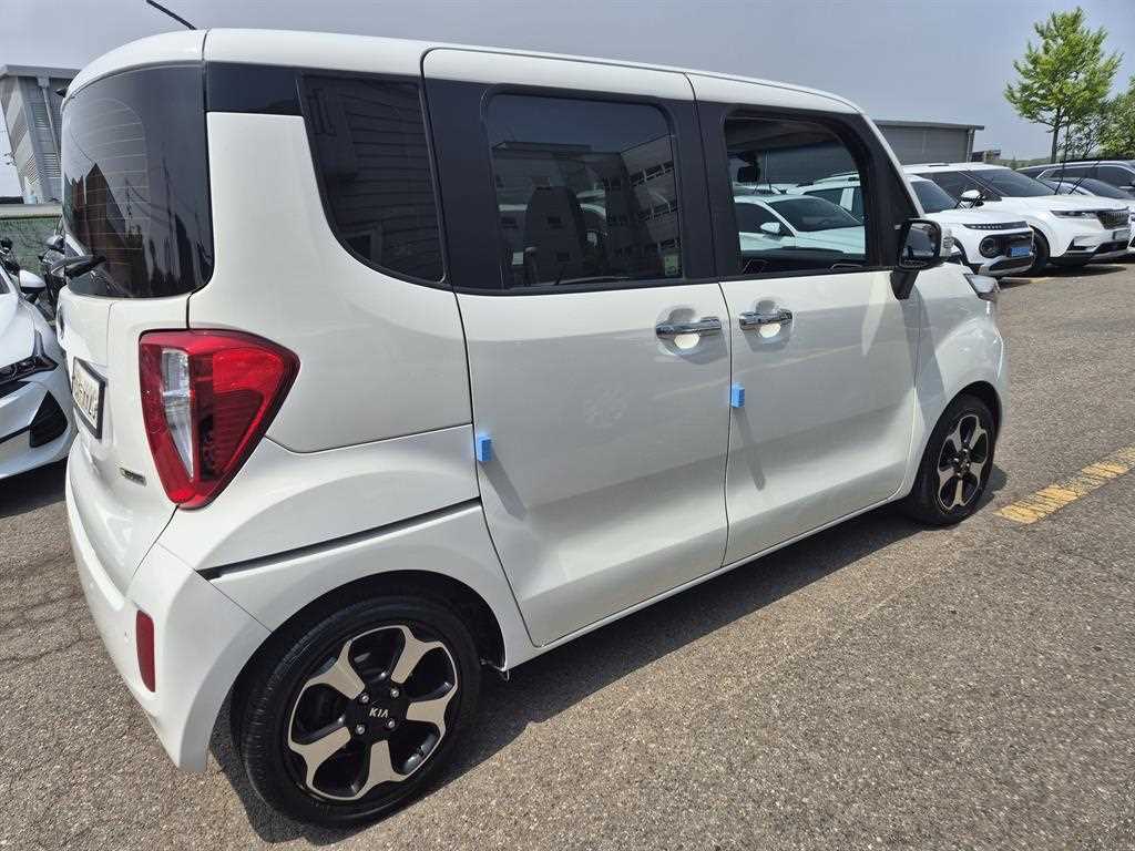 KIA Ray - Vista 4