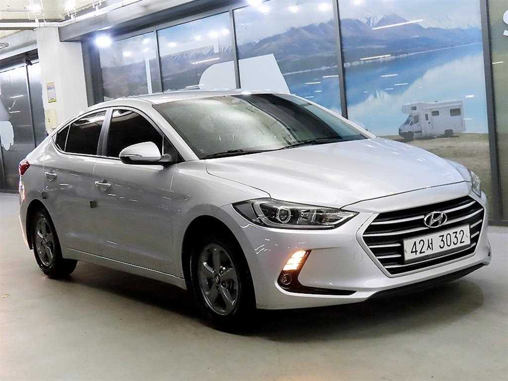 HYUNDAI Avante 2018 Plateado - Importación desde Corea - HF Imports Iquique - Foto 1