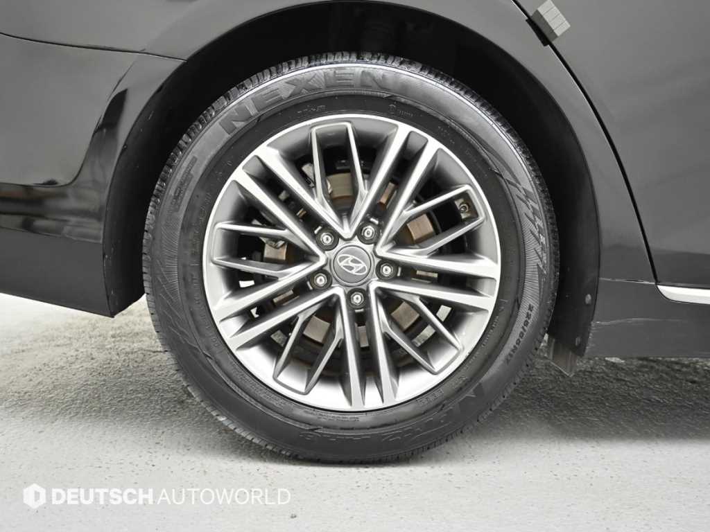 HYUNDAI Grandeur - Vista 5