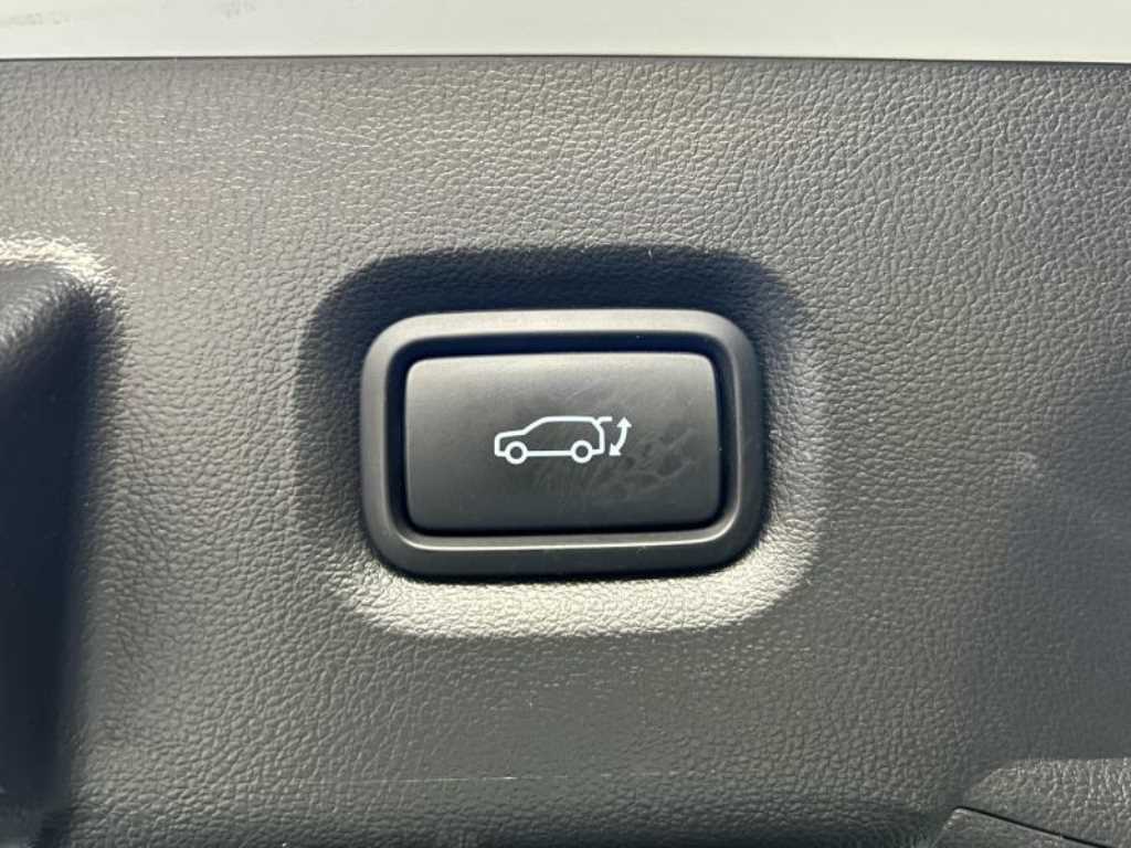 HYUNDAI Ioniq 5 - Vista 8