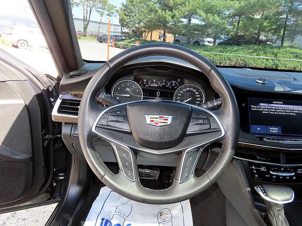 Cadillac CT6 - Vista 8
