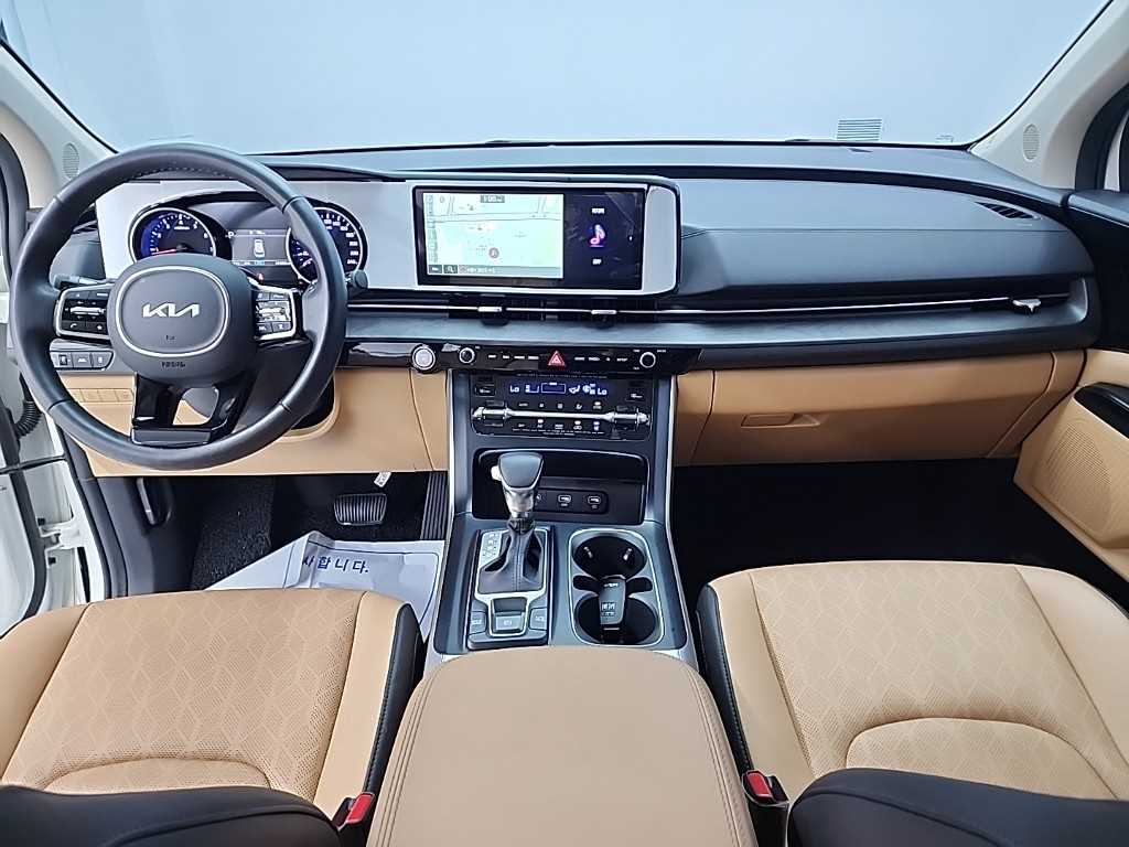 KIA Carnival - Vista 7