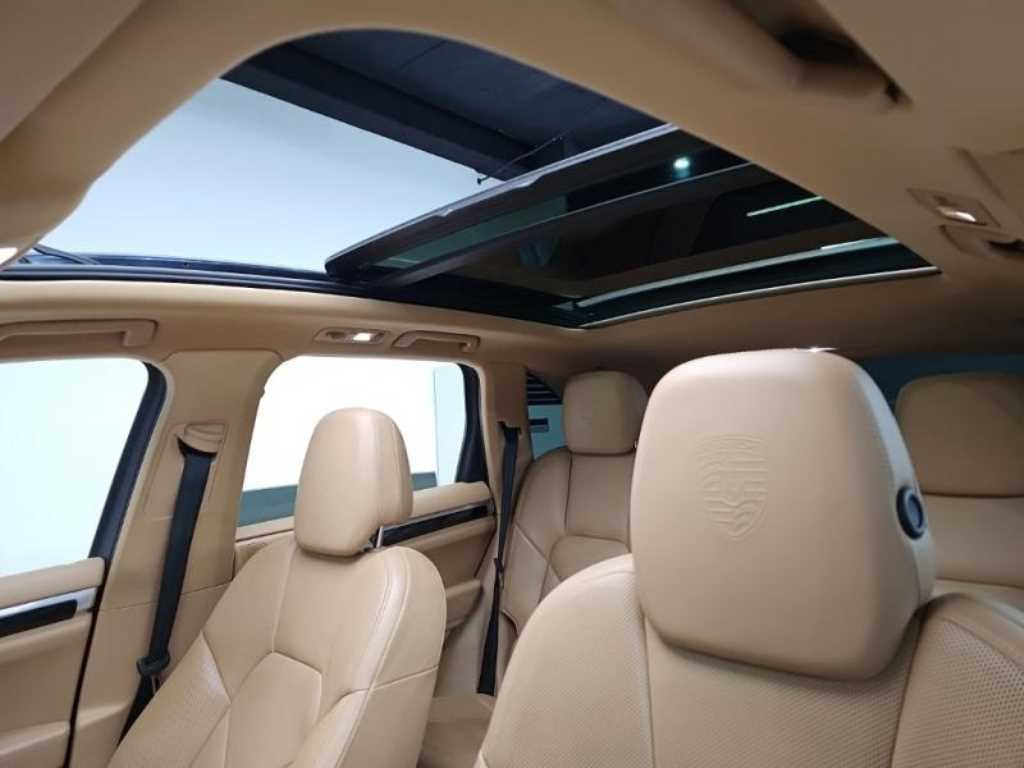 Porsche Cayenne - Vista 12