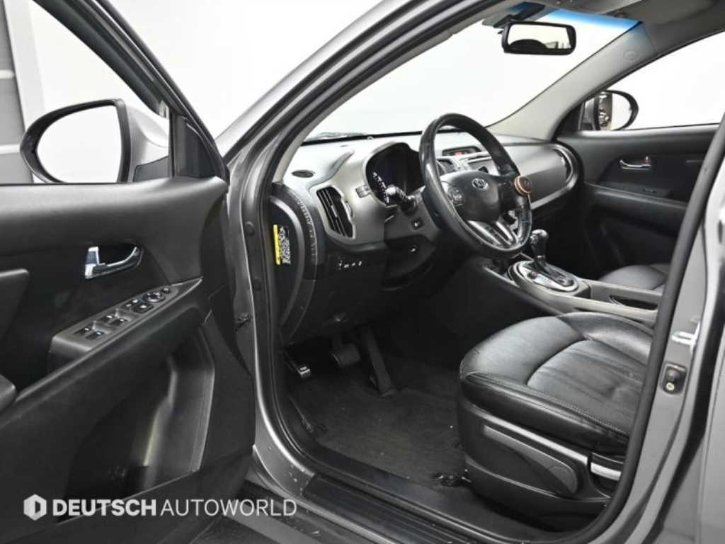 KIA Sportage - Vista 11
