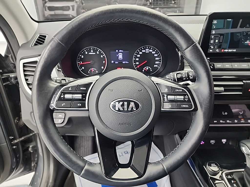 KIA Seltos - Vista 9
