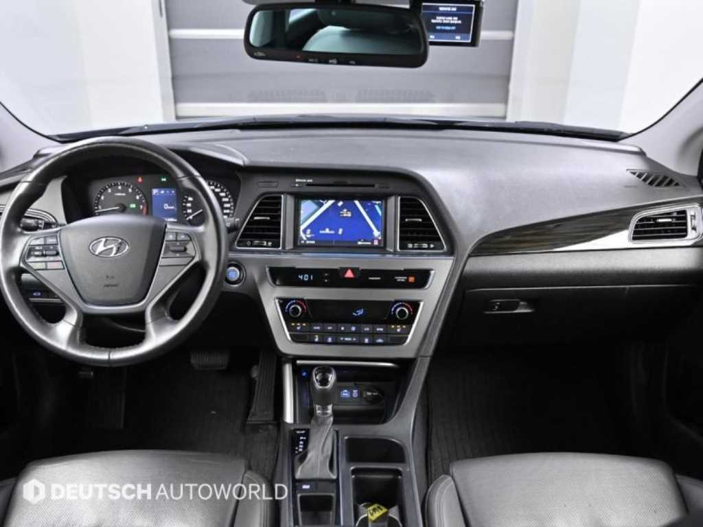 HYUNDAI Sonata - Vista 7