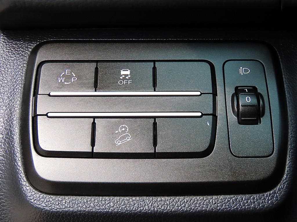 Ssangyong Tivoli - Vista 12