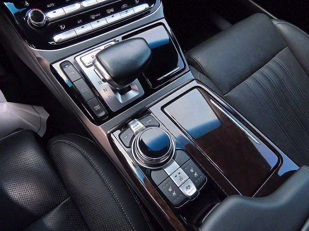 Genesis EQ900 - Vista 10