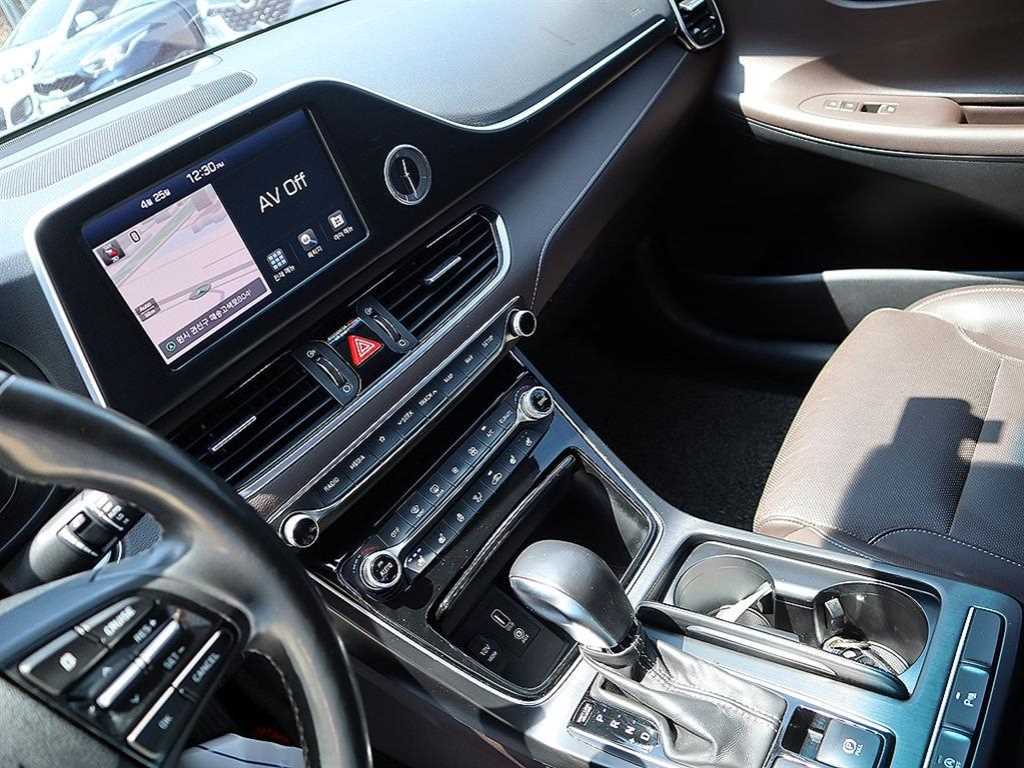 HYUNDAI Grandeur - Vista 10