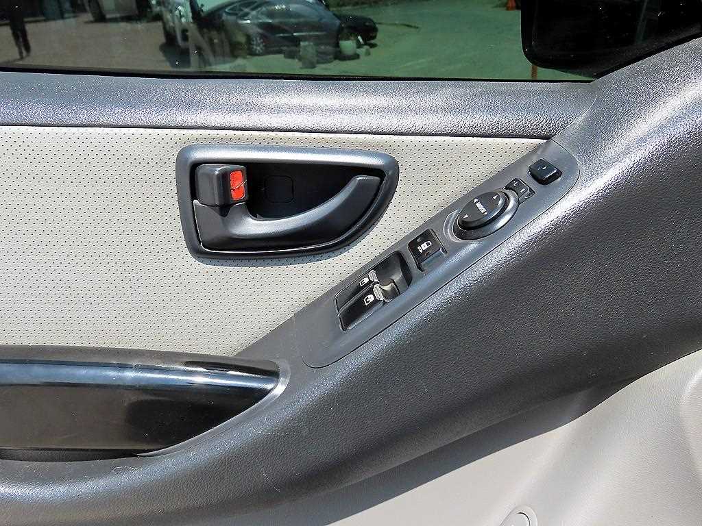 HYUNDAI Starex - Vista 11