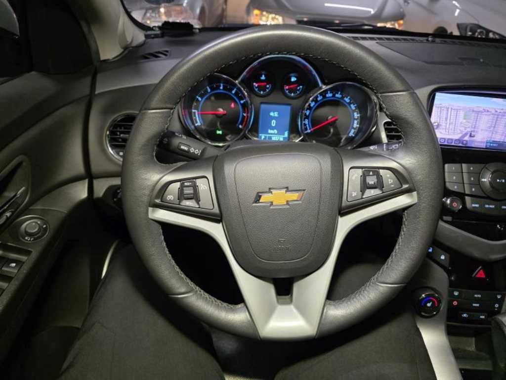 Chevrolet Cruise - Vista 6