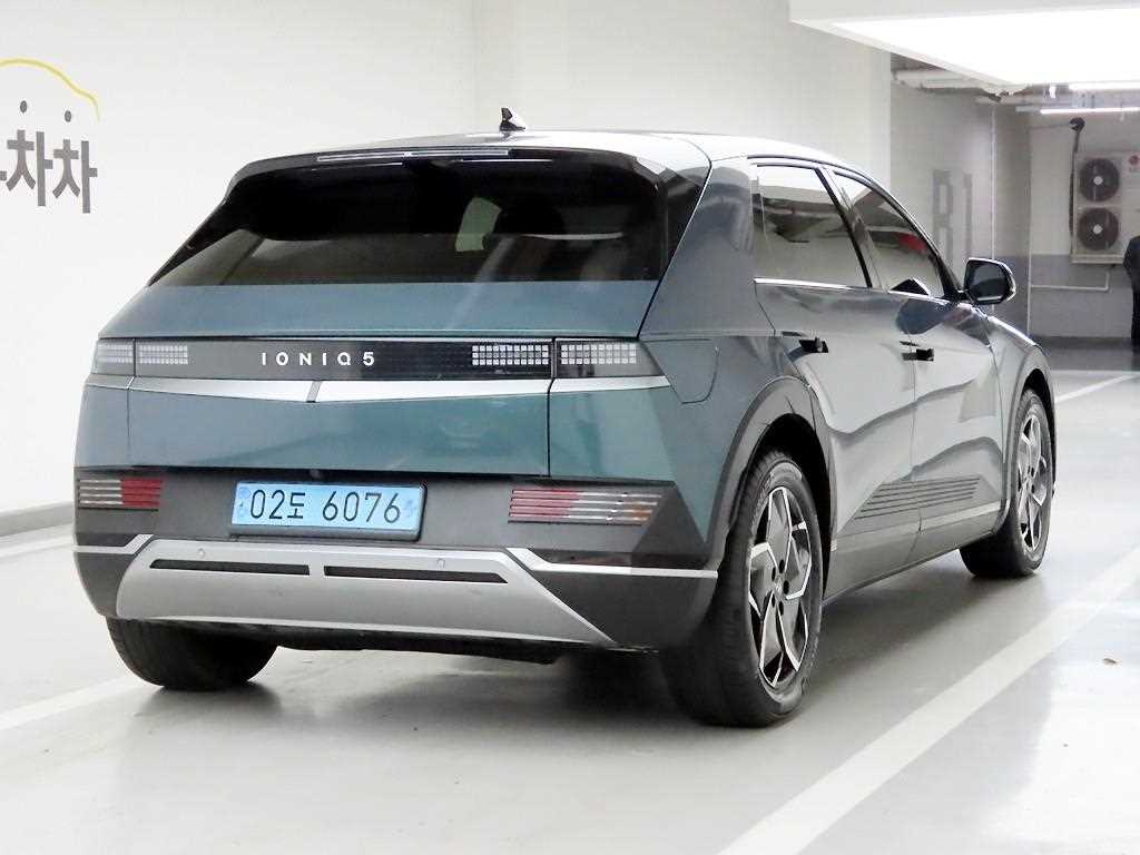 HYUNDAI Ioniq 5 - Vista 3