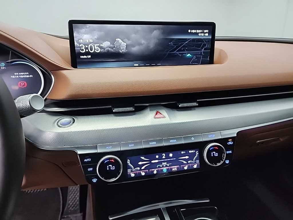 Genesis G80 - Vista 10
